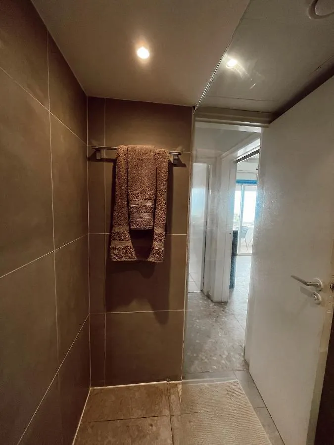 דירה Lovely 1-Bedroom Conto In The Heart Of Finikoudes קפריסין